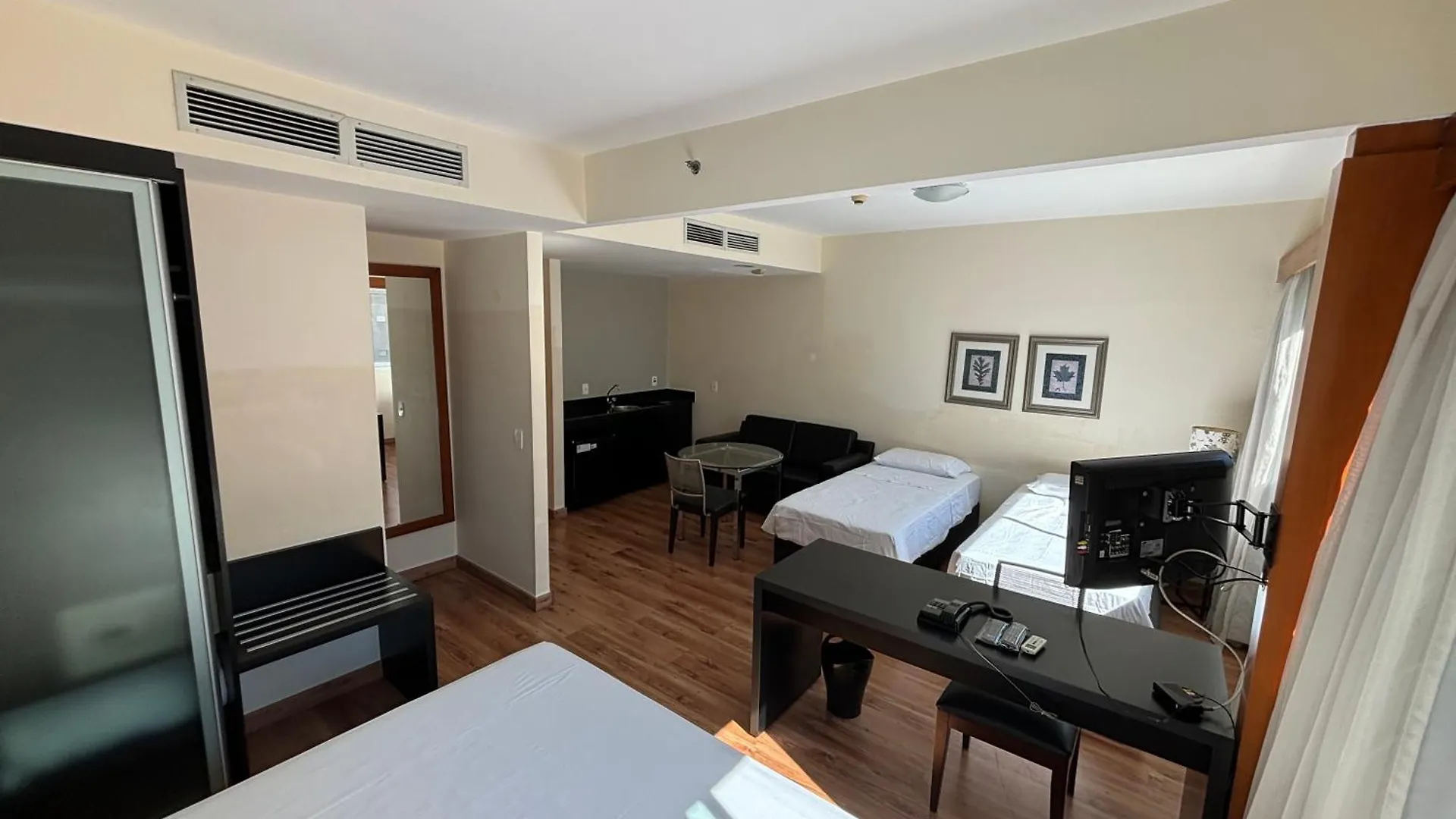 Flat 5 Min Metro Paraiso Av Paulista Sao Paulo Apartment